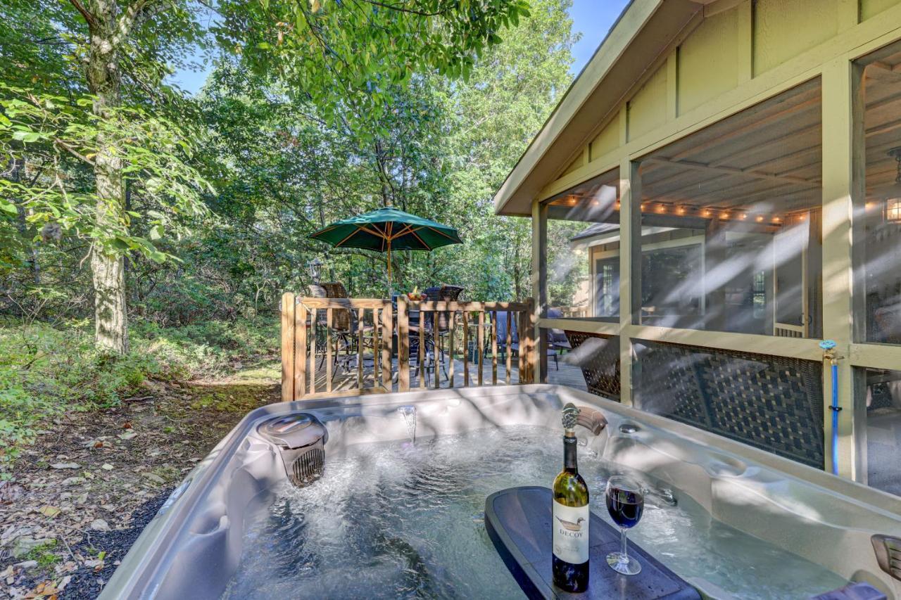 Pocono Mountain Home , Hot Tub- 1 Mile To Skiing! 坦纳斯维尔 外观 照片