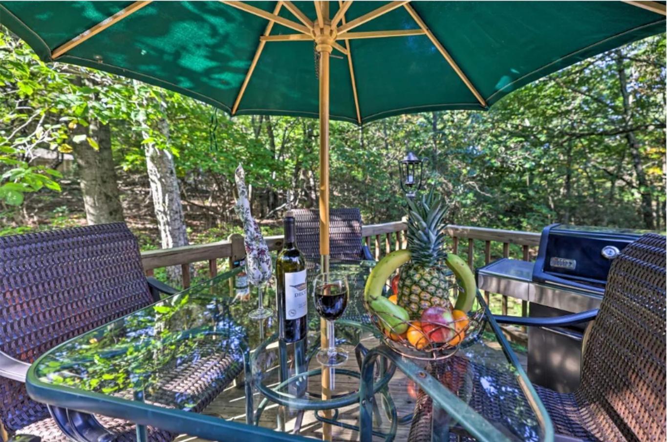 Pocono Mountain Home , Hot Tub- 1 Mile To Skiing! 坦纳斯维尔 外观 照片